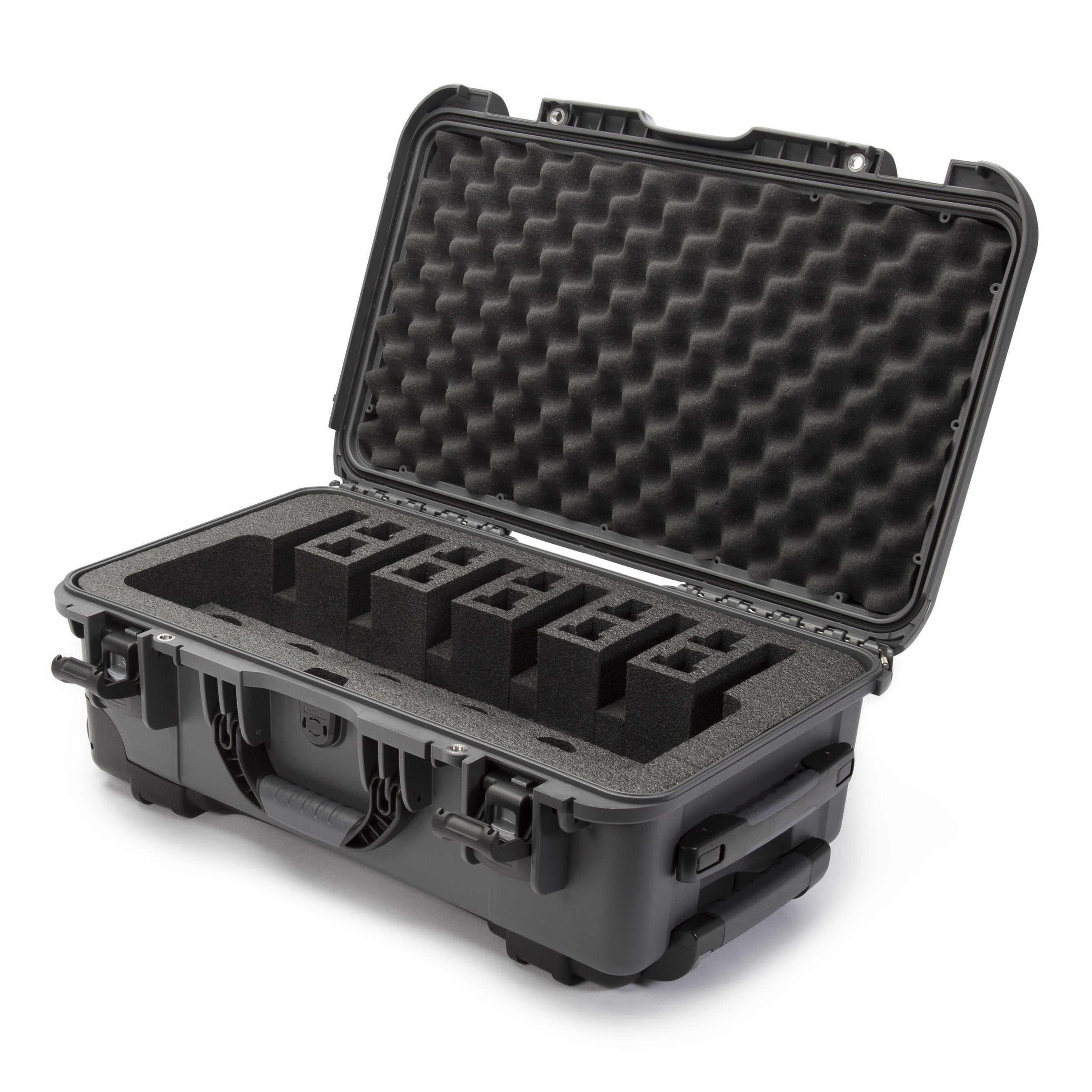 nanuk 933 waterproof hard case with padded dividers graphite