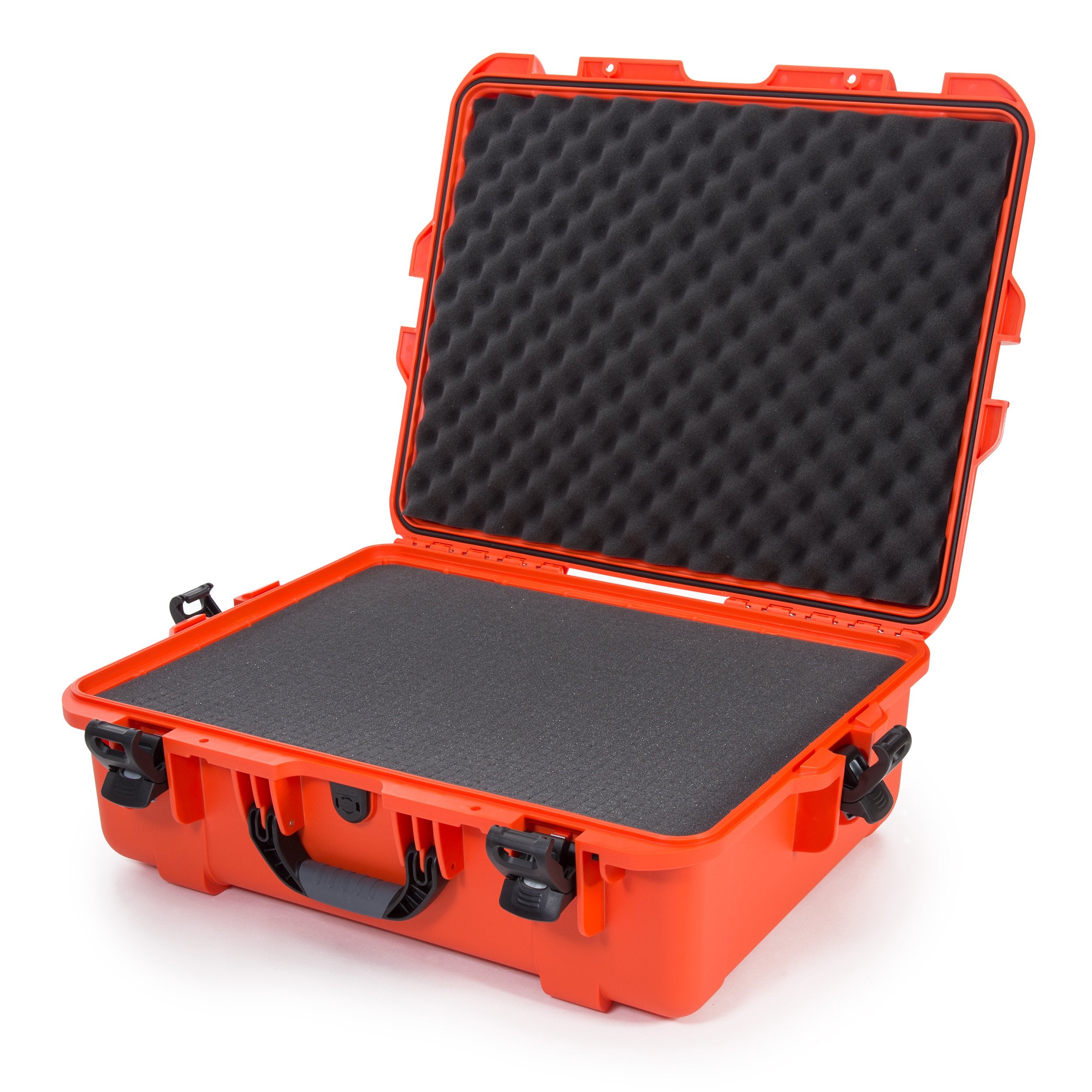 nanuk 938 waterproof hard case with wheels and padded divider black