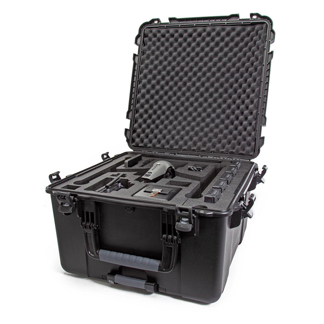 nanuk 960 waterproof hard case with wheels and foam insert graphite